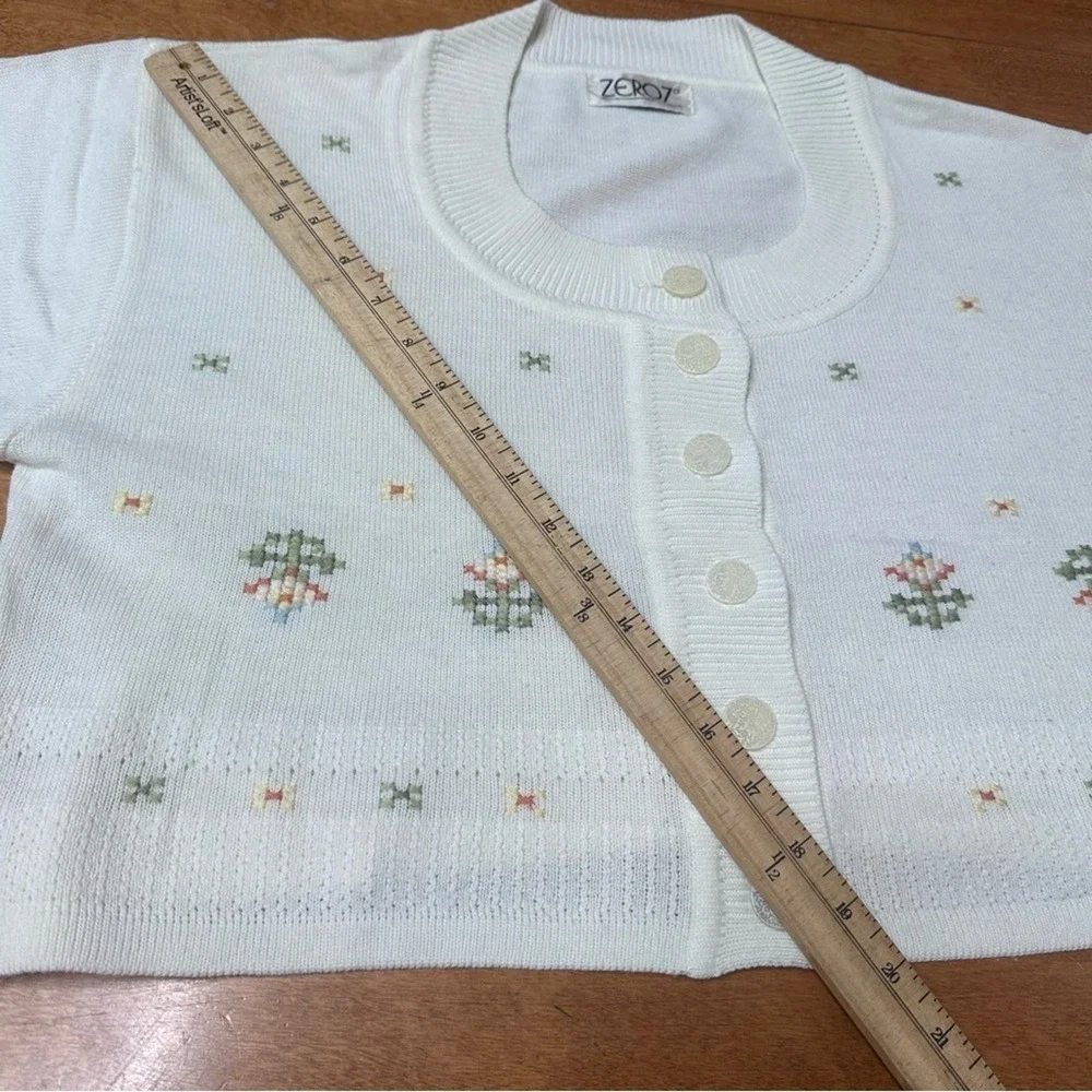 Vintage Inspired Women's‎ Sweater Button Cardigan Crop Cottage Floral Detail Sz